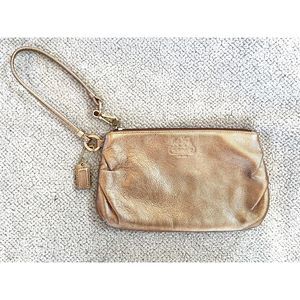 Authentic Coach Metallic Gold Textured Genuine Leather Wristlet w/ Gold Clip